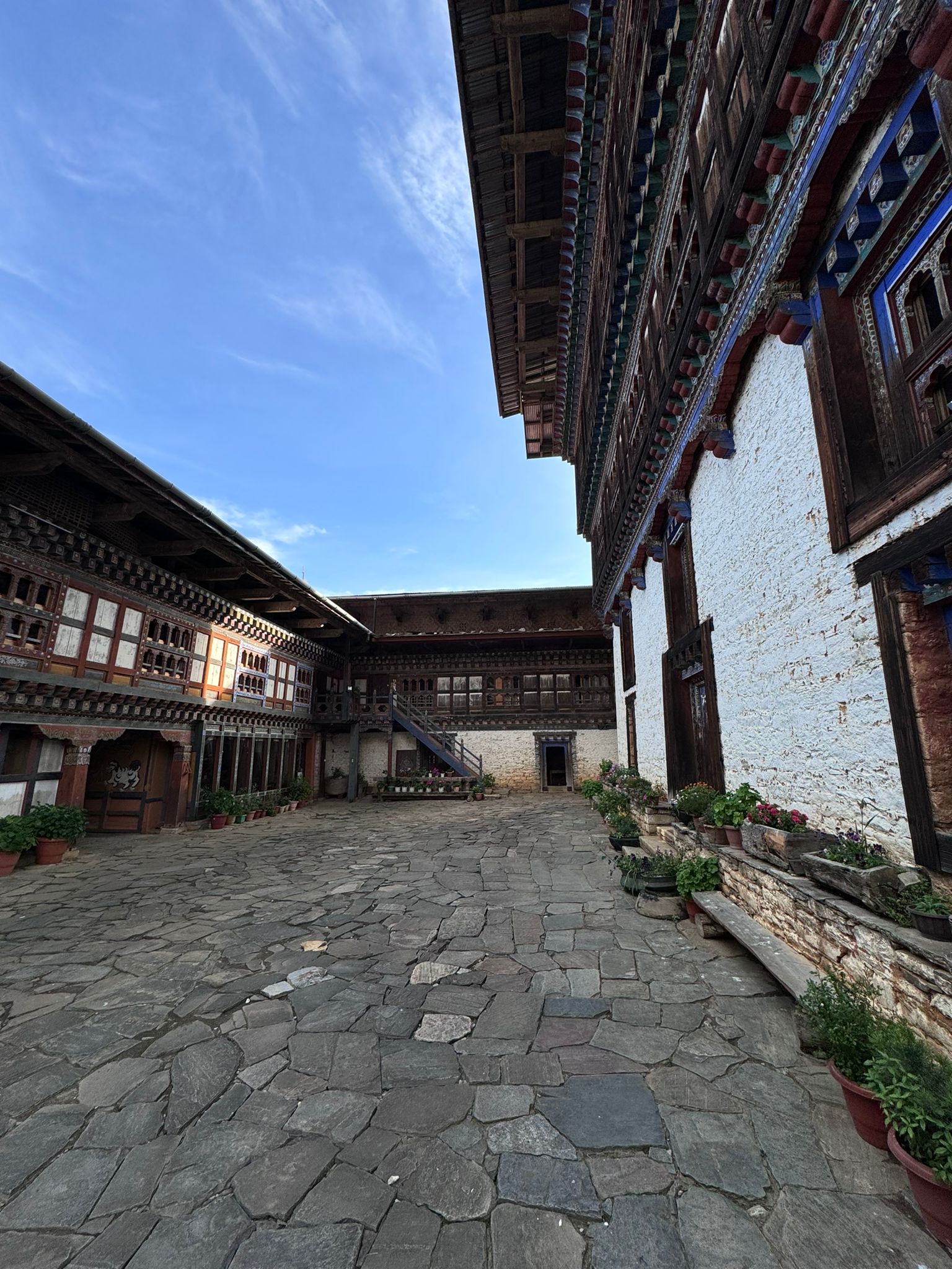 Ogyencholing inner courtyard